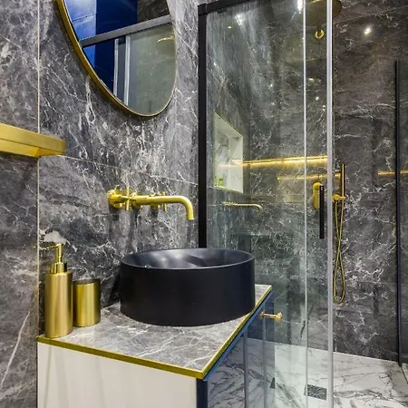 Moderne - 1br-4p - Champs-elysees Paris