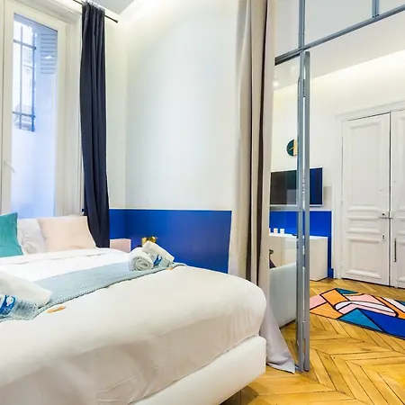 Moderne - 1br-4p - Champs-elysees